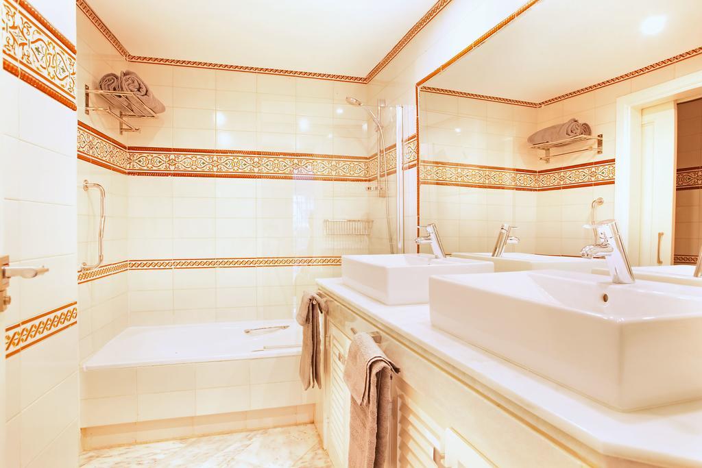 White Pearl Beach Elviria Marbella Exterior foto